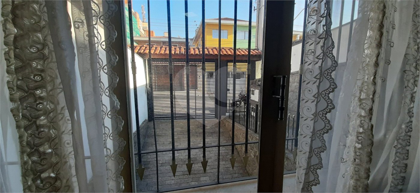 Sobrado à venda com 3 quartos, sendo 1 suíte, em Tremembé, São Paulo, SP