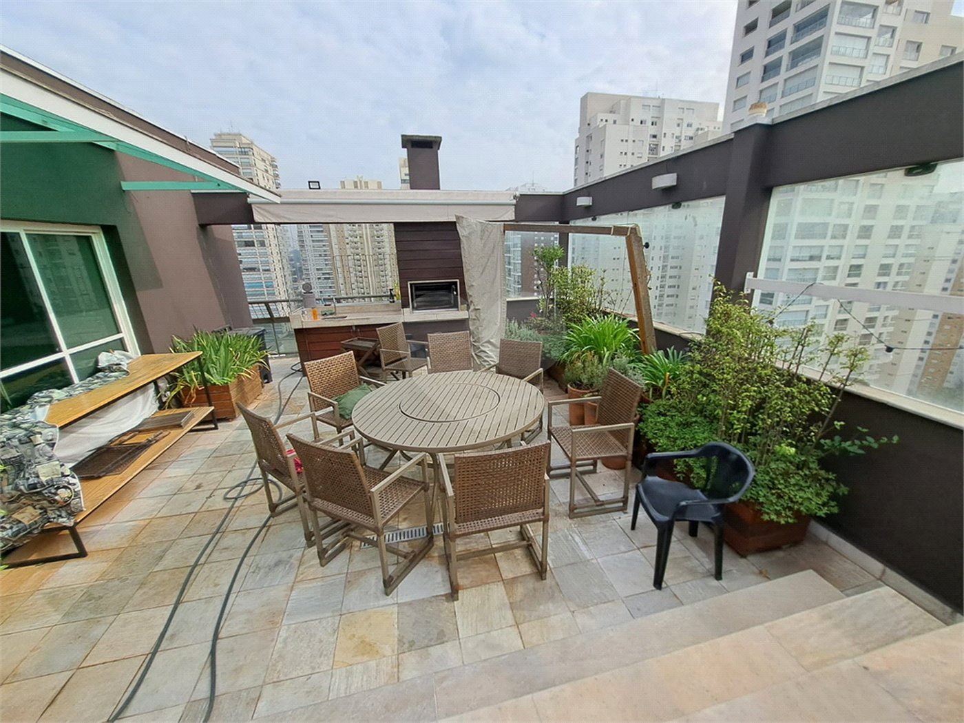 Apartamento à venda com 3 suítes em Campo Belo, São Paulo, SP