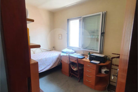 Sobrado à venda com 3 quartos, sendo 1 suíte, em Jardim Prudência, São Paulo, SP