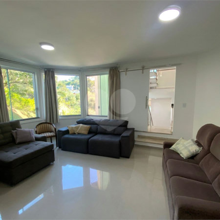 Casa à venda com 4 suítes no condomínio Aruã, Mogi das Cruzes - SP