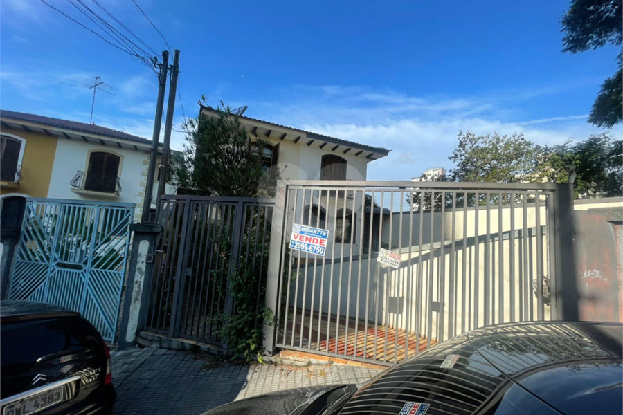 Casa à venda com 3 quartos, sendo 1 suíte, em Santana, São Paulo, SP