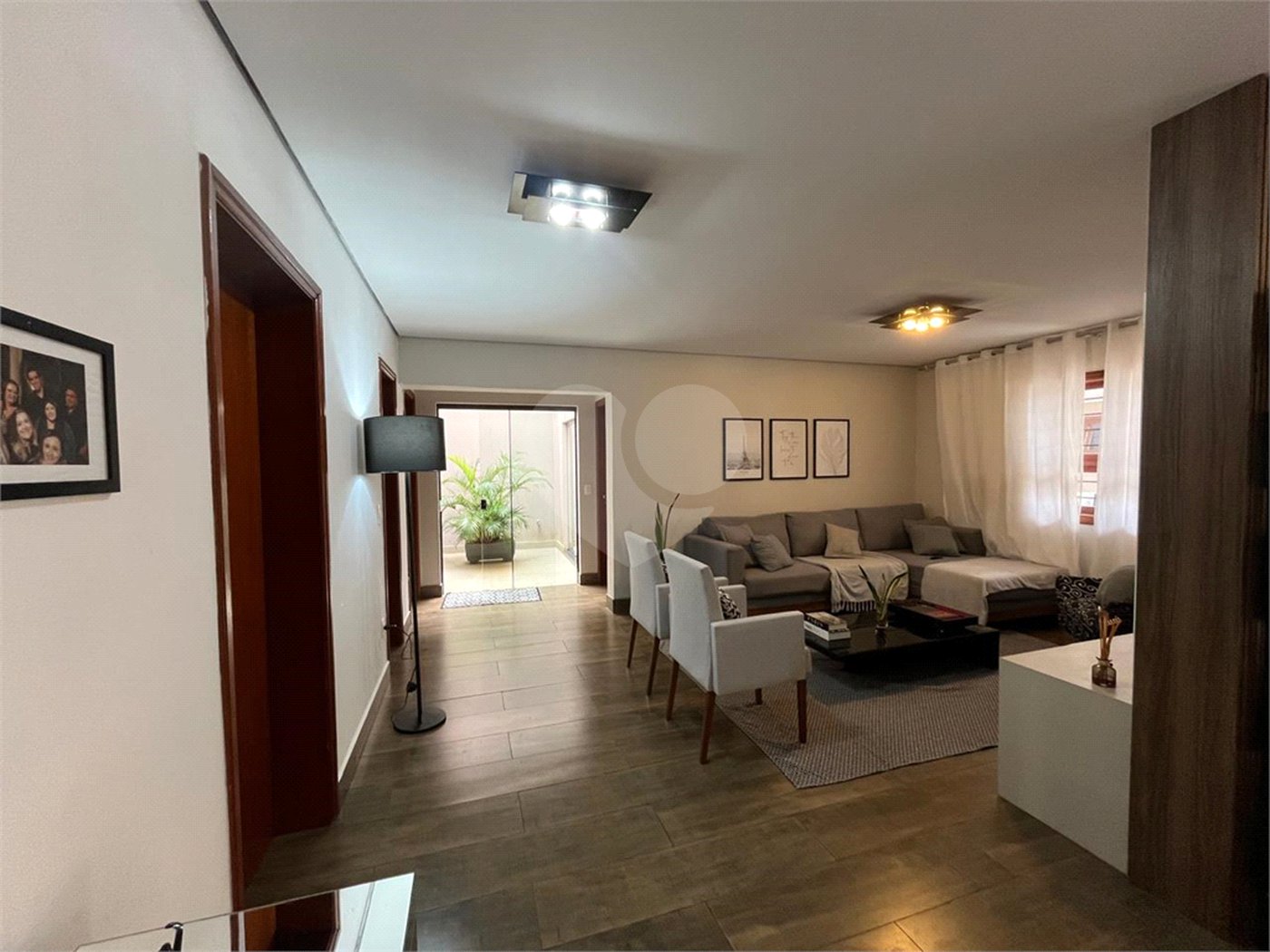 Casa à venda com 3 suítes em Jardim Shangri-lá, Itapetininga, SP