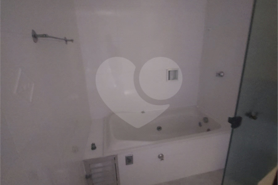 Casa Térrea à venda com 3 quartos, sendo 1 suíte,  em Horto, São Paulo, SP
