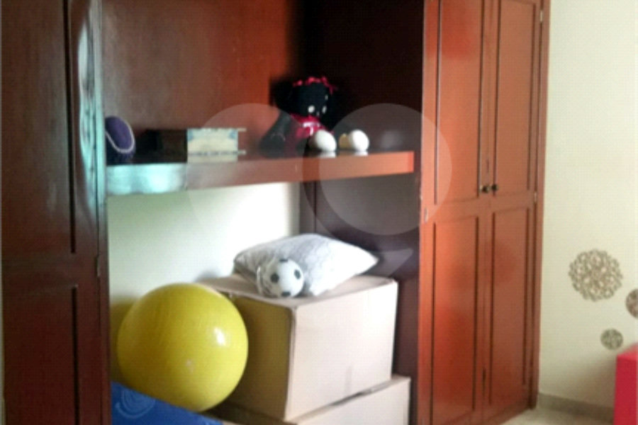 Sobrado à venda com 3 quartos, sendo 1 suíte,  em Parada Inglesa, São Paulo, SP