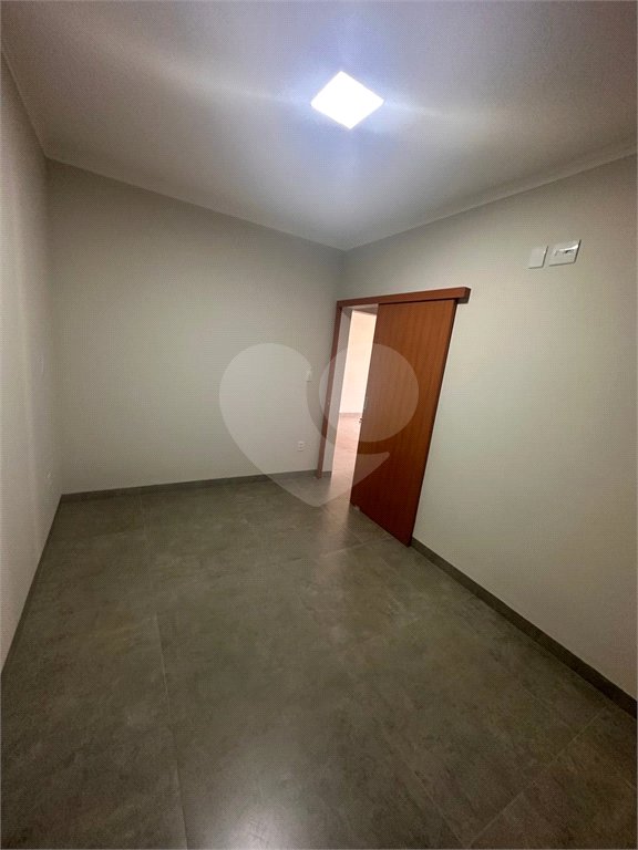 Casa à venda com 4 quartos em Vila Cidade Industrial (vila Xavier), Araraquara, SP