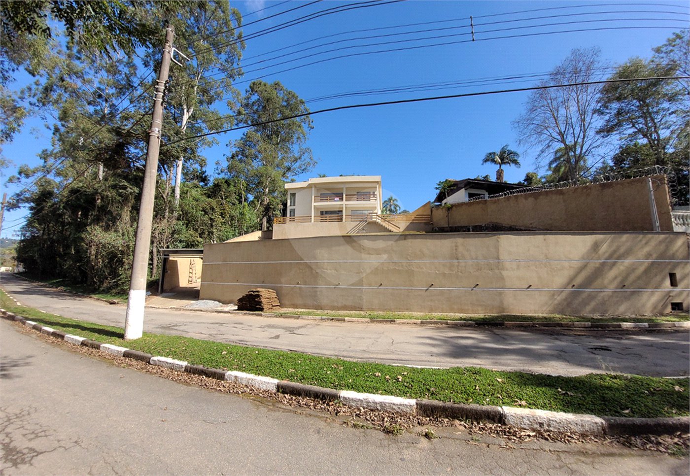 Casa à venda com 4 suítes no condomínio Sausalito, Mairiporã - SP