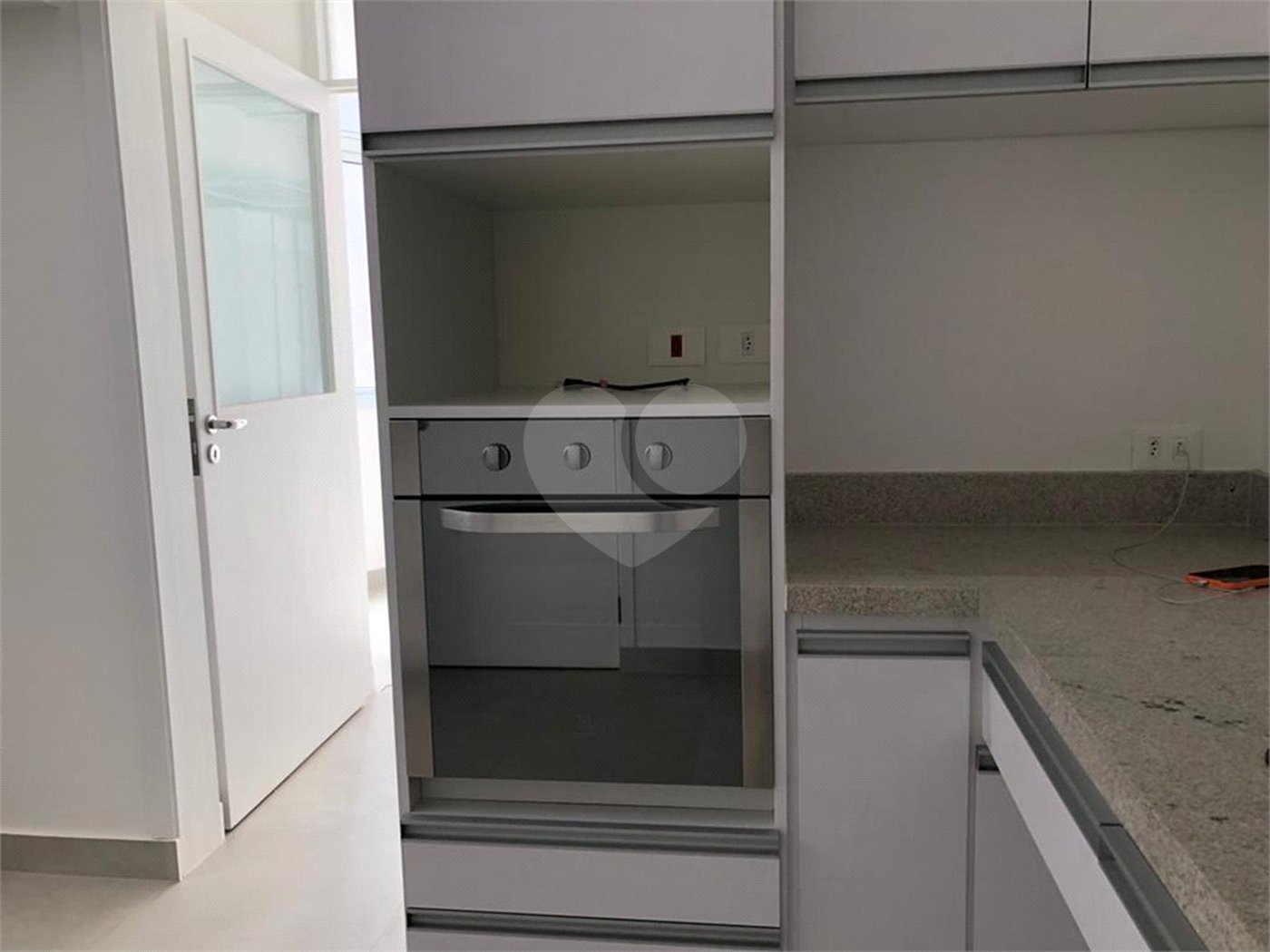 Apartamento à venda com 3 suítes em Jardim das Acácias, São Paulo, SP