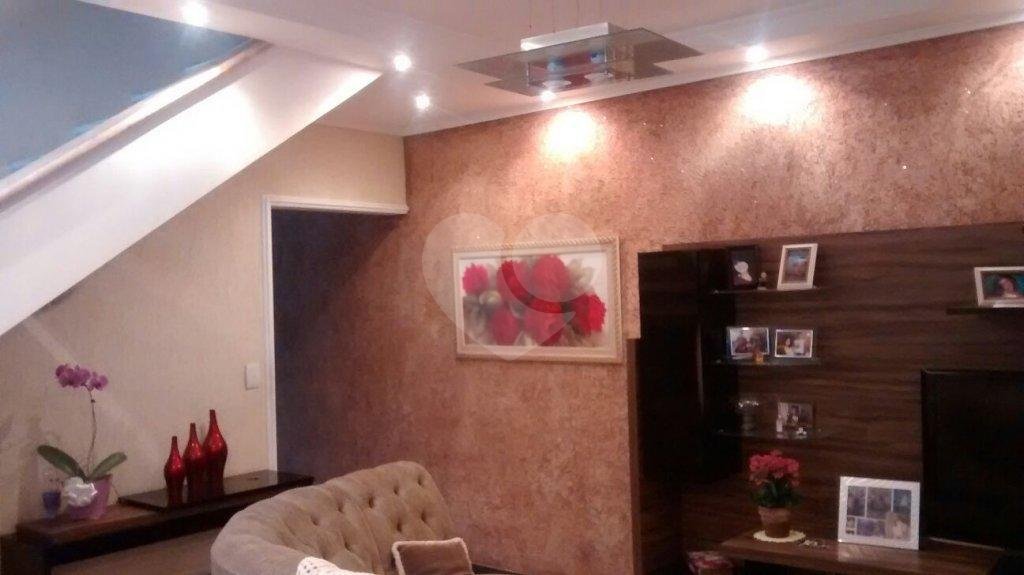 Sobrado à venda com 3 quartos, sendo 1 suíte, em Jardim Las Vegas, Guarulhos, SP