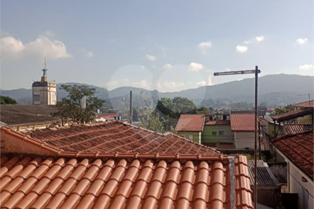 Casa à venda com 3 quartos, sendo 1 suíte,  no Centro, Mogi das Cruzes, SP