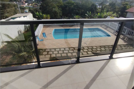 Chácara à venda com 4 quartos, sendo 1 suíte,  no Centro, Biritiba-mirim, SP