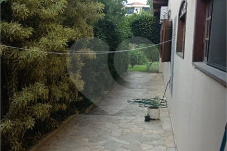 Casa à venda ou para alugar com 5 quartos, sendo 1 suíte,  em Vila Oliveira, Mogi das Cruzes, SP