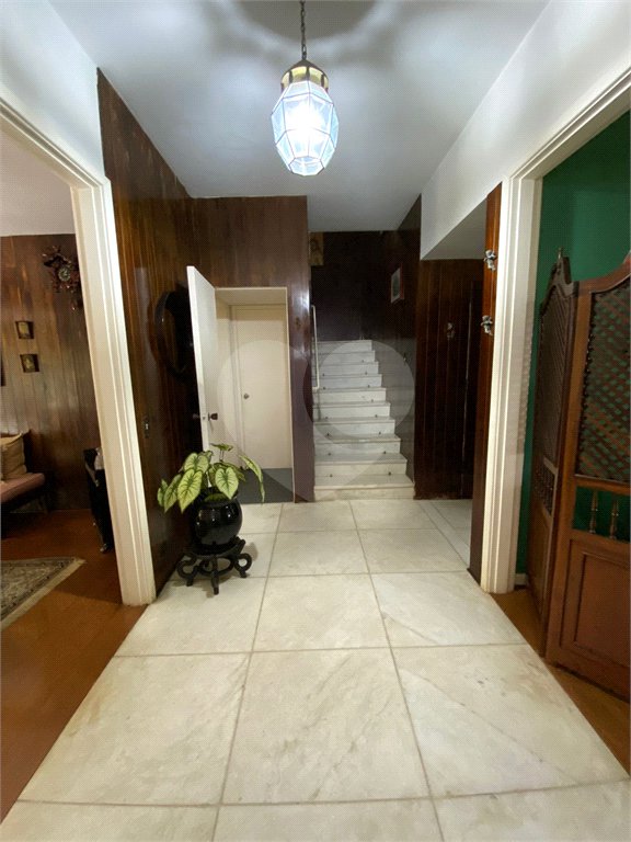 Casa à venda com 4 quartos, sendo 1 suíte,  em Vila Oliveira, Mogi das Cruzes, SP