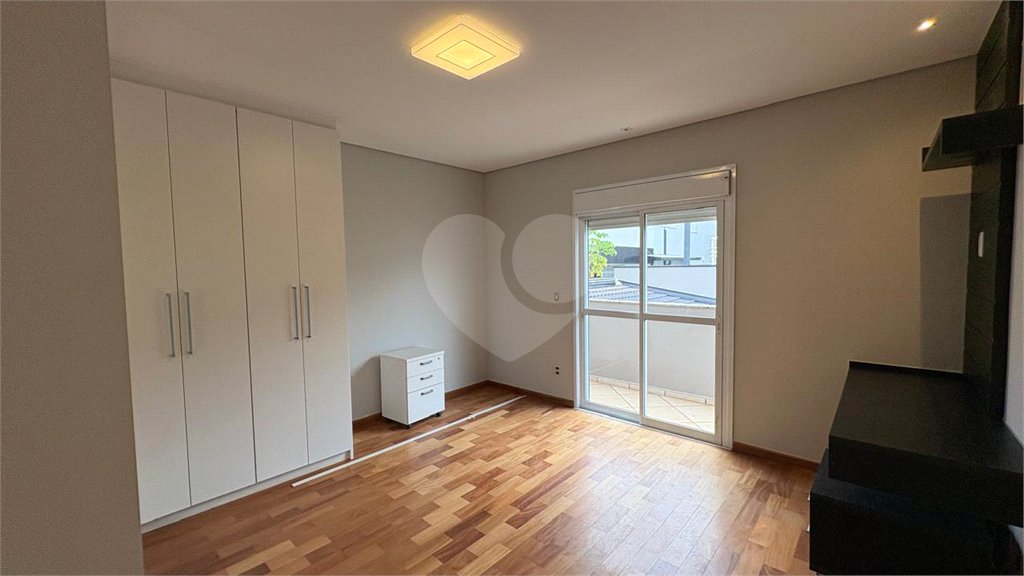 Casa à venda com 4 quartos, sendo 3 suítes, no condomínio Mont Blanc, Sorocaba - SP