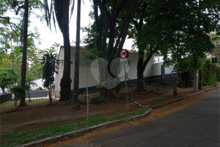 Casa Térrea à venda ou para alugar com 3 quartos, sendo 1 suíte, em Caxingui, São Paulo, SP