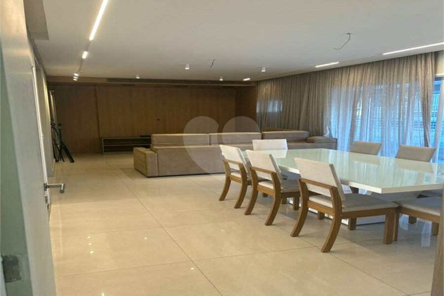 Apartamento para alugar com 3 suítes em Tatuapé, São Paulo, SP