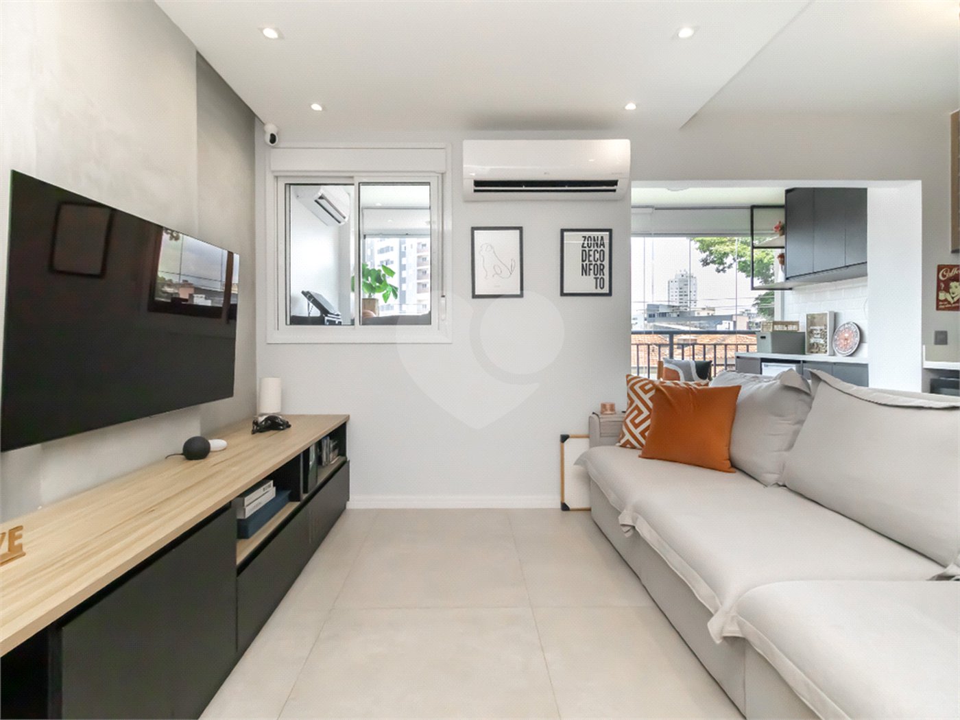 Apartamento à venda com 2 quartos, sendo 1 suíte, em Santo Amaro, São Paulo, SP