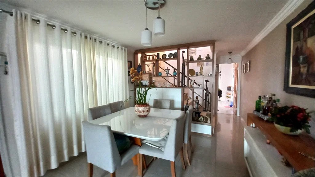 Casa à venda com 3 suítes em Jardim Trussardi, São Paulo, SP