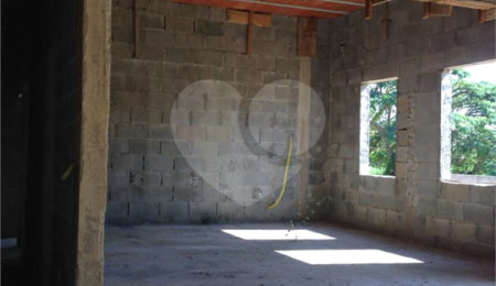 Casa à venda com 4 quartos, sendo 2 suítes,  no condomínio Acmti - Colinas do Mosteiro, Terras de Itaici e Recanto dos Pássaros, Indaiatuba - SP