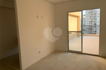 Apartamento à venda com 3 quartos, sendo 1 suíte,  em Santana, São Paulo, SP