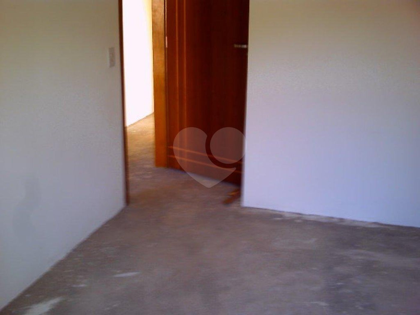 Sobrado à venda com 3 quartos, sendo 1 suíte, em Vila Irmãos Arnoni, São Paulo, SP