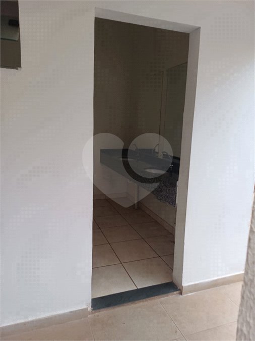 Apartamento à venda com 2 quartos em Lageado, Cotia, SP