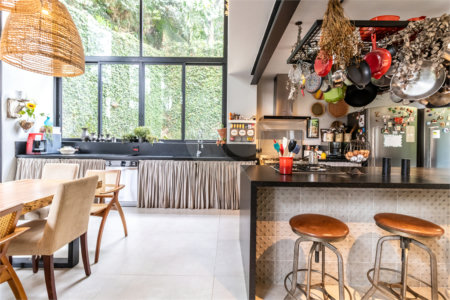Casa à venda com 4 suítes no condomínio Granja do Morumbi, São Paulo - SP