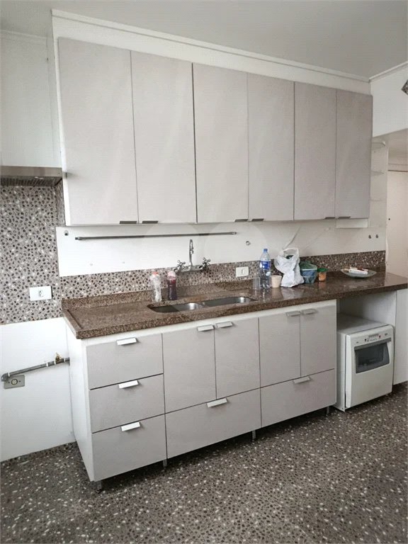 APARTAMENTO NO CAMPO BELO 137M² 3 DORMITÓRIOS