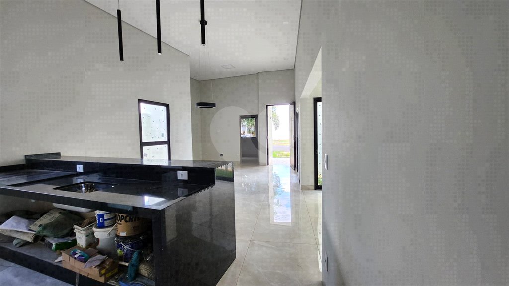 Casa à venda com 3 quartos, sendo 1 suíte, em Parque Atlanta, Araraquara, SP