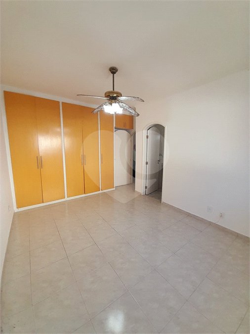 Casa à venda com 5 quartos, sendo 3 suítes,  no condomínio Estância Marambaia, Vinhedo - SP