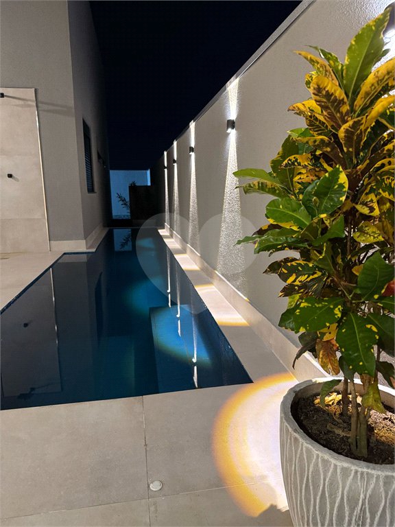 Casa à venda com 3 suítes no condomínio Florais do Parque, Cuiabá - MT
