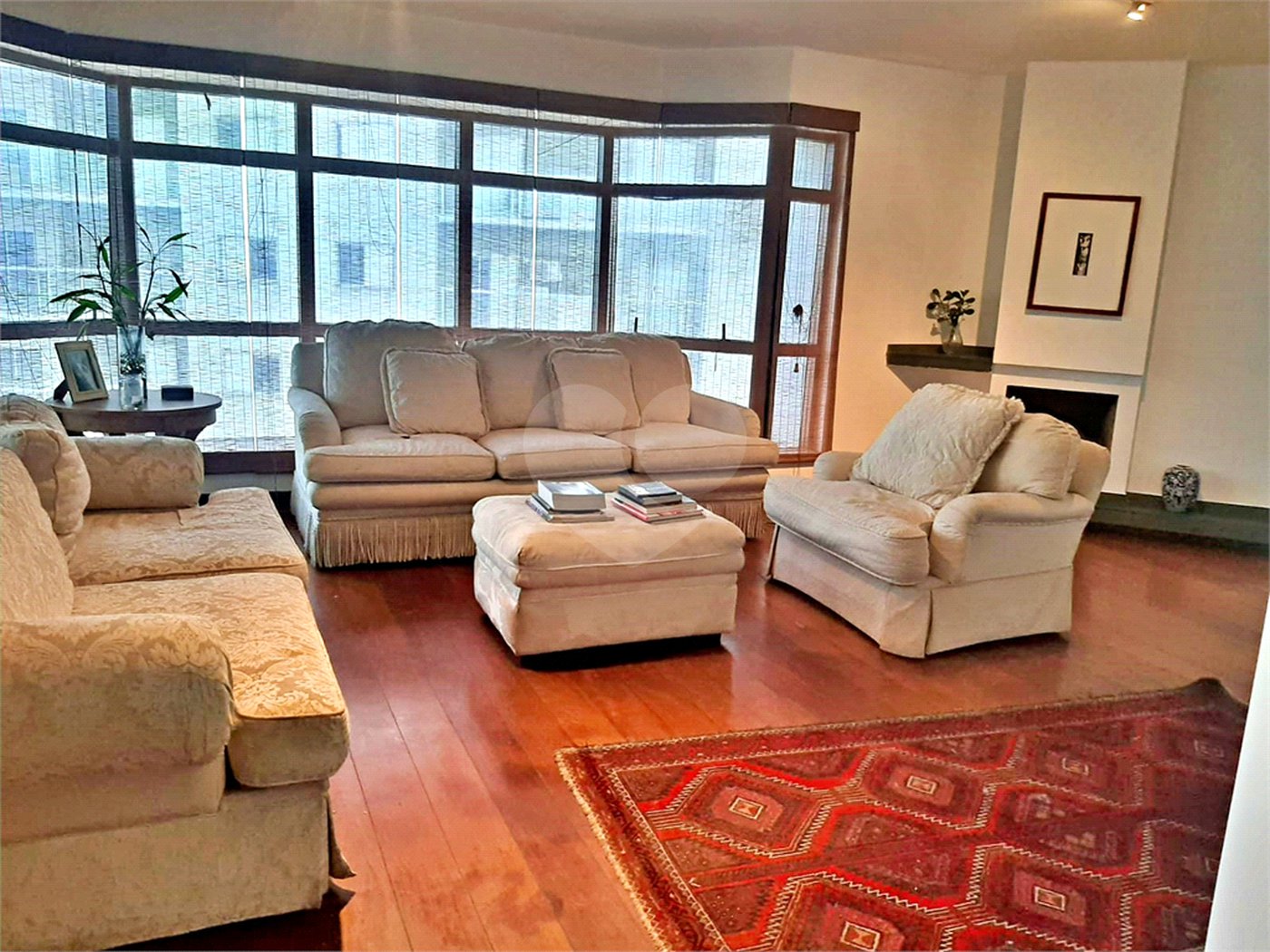 Apartamento à venda com 4 quartos, sendo 3 suítes,  em Itaim Bibi, São Paulo, SP