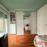 Casa à venda com 4 quartos, sendo 2 suítes, no condomínio Florada da Serra, São Paulo - SP