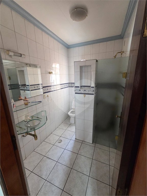 Sobrado à venda ou para alugar com 6 quartos, sendo 2 suítes, em Santana, São Paulo, SP