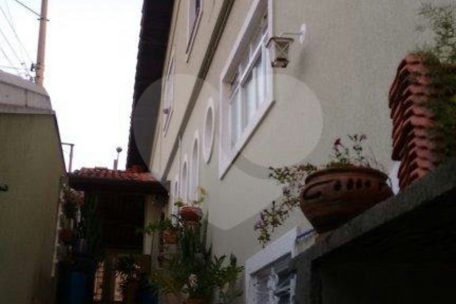 Sobrado à venda com 4 quartos, sendo 2 suítes, em Tremembé, São Paulo, SP