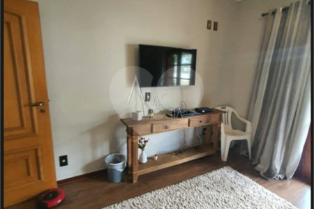 Sobrado à venda com 3 suítes em Condomínio Residencial Santa Helena, Bragança Paulista, SP