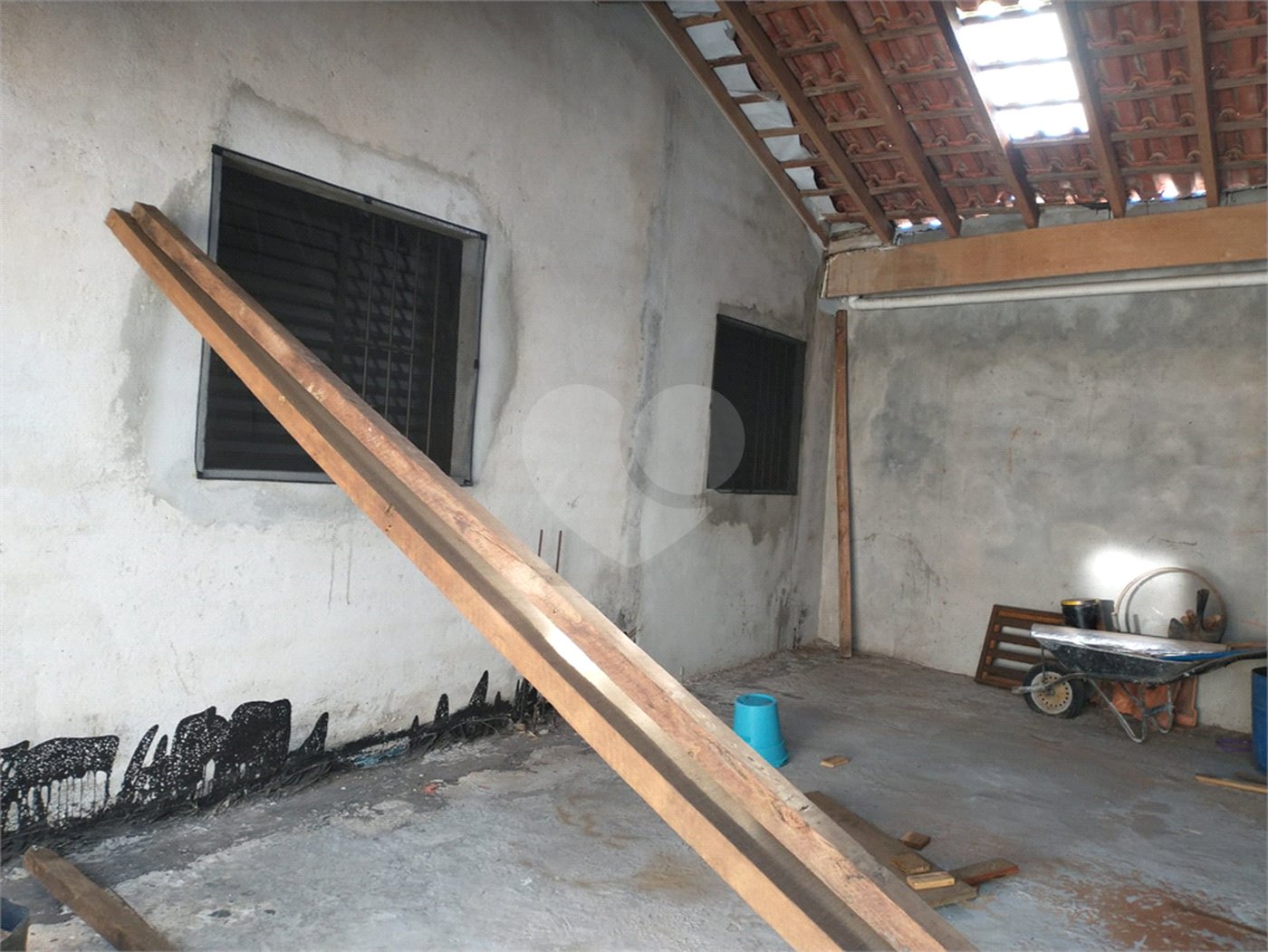 Sobrado à venda com 3 quartos, sendo 1 suíte, em Tremembé, São Paulo, SP