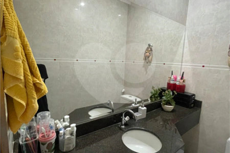 Casa Térrea à venda com 3 quartos, sendo 1 suíte, em Vila Zelina, São Paulo, SP