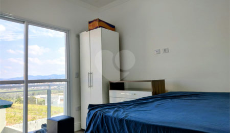 Casa à venda com 3 suítes no condomínio Residencial Alto da Floresta, Bom Jesus dos Perdões - SP