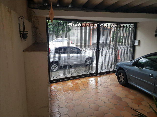 Sobrado à venda com 3 quartos em Granja Julieta, São Paulo, SP