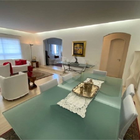 Apartamento à venda com 3 quartos, sendo 1 suíte, em Itaim Bibi, São Paulo, SP