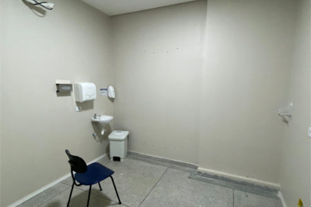 Salão Comercial para alugar em Vila Romanópolis, Ferraz de Vasconcelos, SP