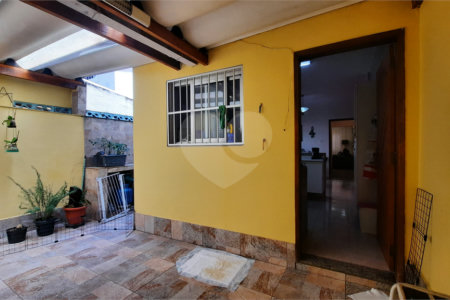 Sobrado à venda com 3 quartos, sendo 1 suíte, em Jardim Marajoara, São Paulo, SP