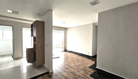 Apartamento à venda com 2 quartos, sendo 1 suíte,  em Campo Belo, São Paulo, SP