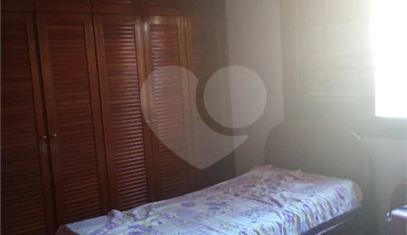 Casa à venda com 3 quartos em Parada Inglesa, São Paulo, SP