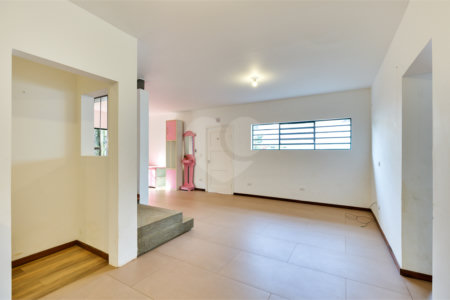 Casa para alugar com 5 quartos, sendo 3 suítes,  em Chácara Monte Alegre, São Paulo, SP