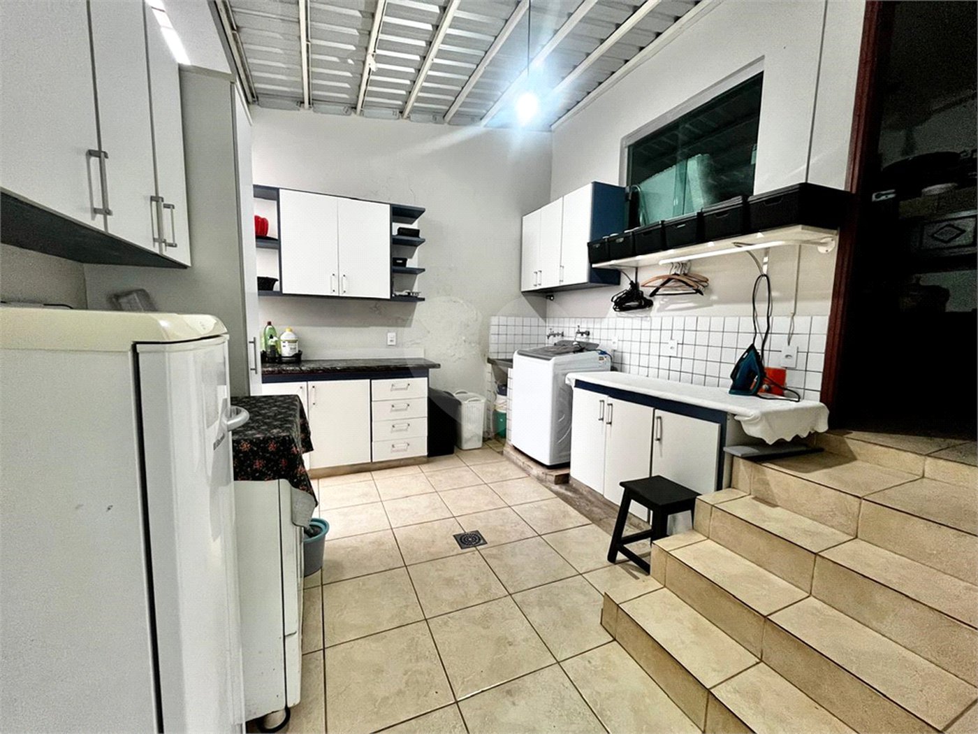 Casa à venda com 4 suítes em Vila Mazarino, Itapetininga, SP