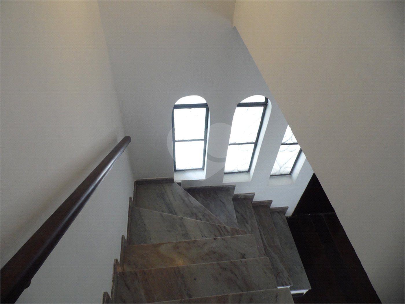 Casa à venda com 5 quartos, sendo 3 suítes, em Vila São Francisco, São Paulo, SP
