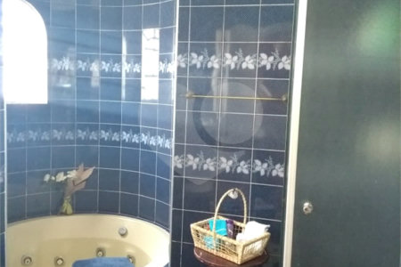 Casa à venda com 5 quartos, sendo 3 suítes,  em Vila Oliveira, Mogi das Cruzes, SP