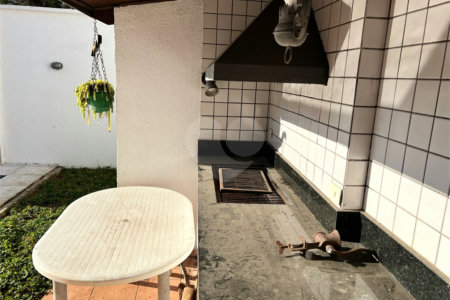Casa à venda com 4 quartos, sendo 3 suítes, em Chácara Monte Alegre, São Paulo, SP
