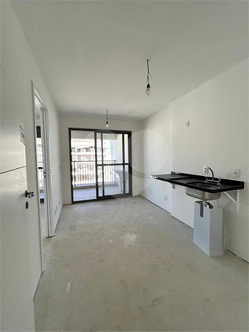 Apartamento com 36,20 m2 - 1 dorm - a 50 metros da PUC (Perdizes)